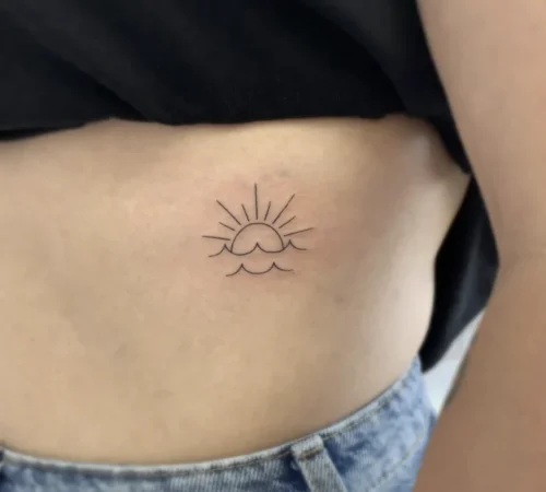 Tatuaje de línea fina en Pamplonarealizado en Nebula Tattoo Studio Tatuaje de línea fina en Pamplonarealizado en Nebula Tattoo Studio
